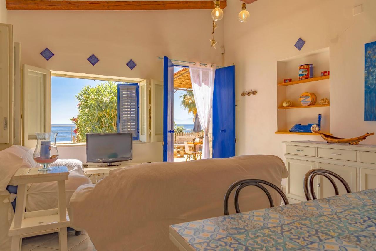 Dimore Di Mare - Beachfront Apartments Santa Flavia Extérieur photo