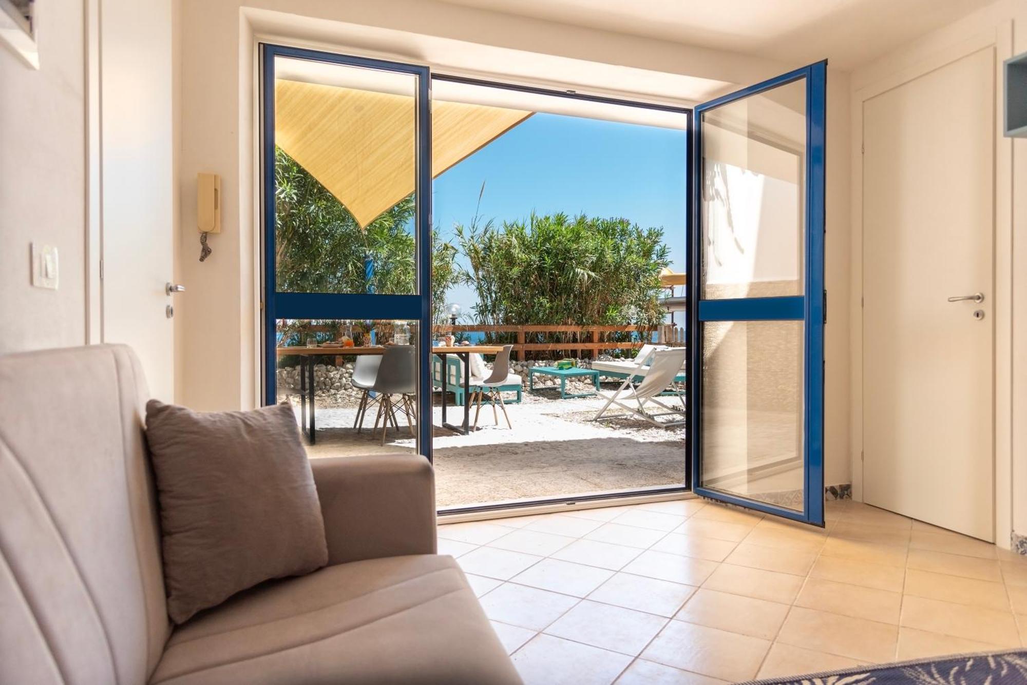 Dimore Di Mare - Beachfront Apartments Santa Flavia Extérieur photo