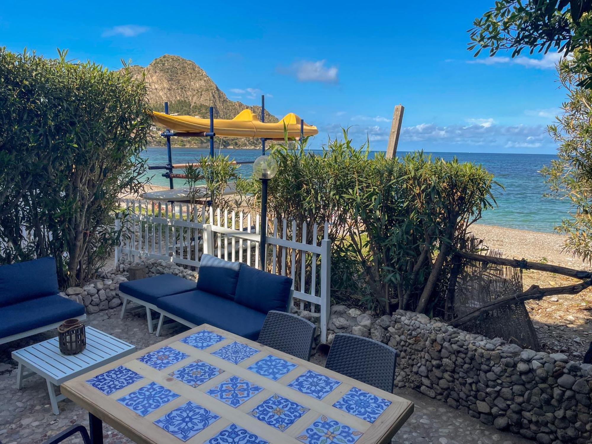 Dimore Di Mare - Beachfront Apartments Santa Flavia Extérieur photo